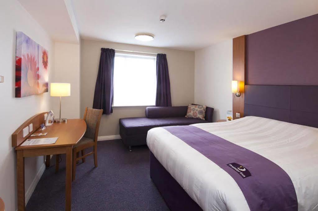 Premier Inn Loughborough Exterior photo